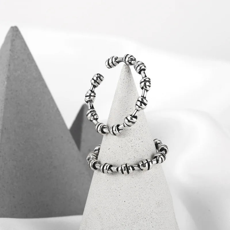 Bague irrégulière noeuds antiques R1157