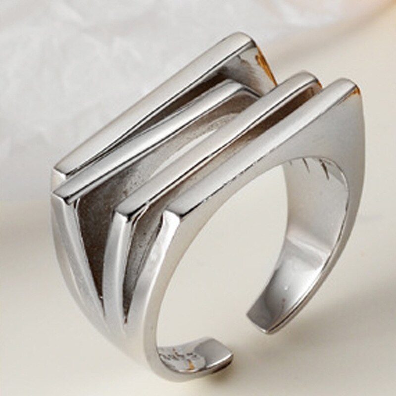 Bague épaisse carrée en couches R1039