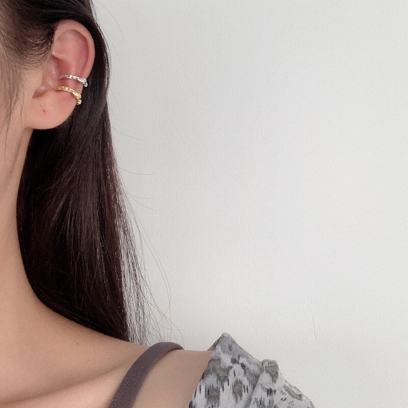 Manchette d'oreille à motif volanté E1073 1 pièce