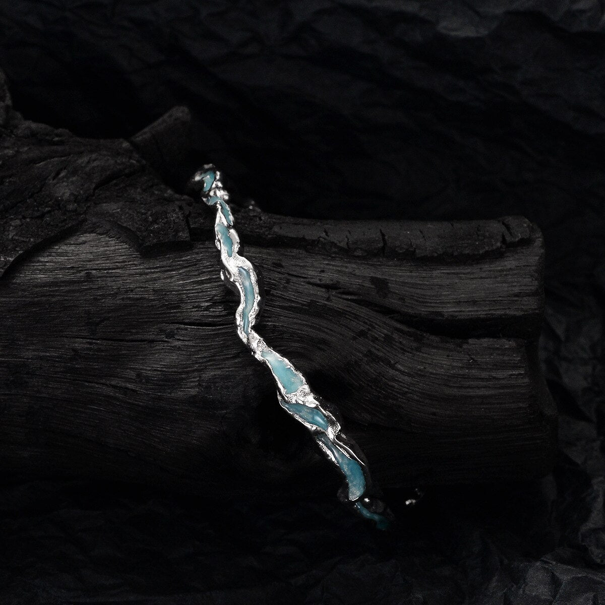 Bracelet froissé en émail bleu Alien B1011