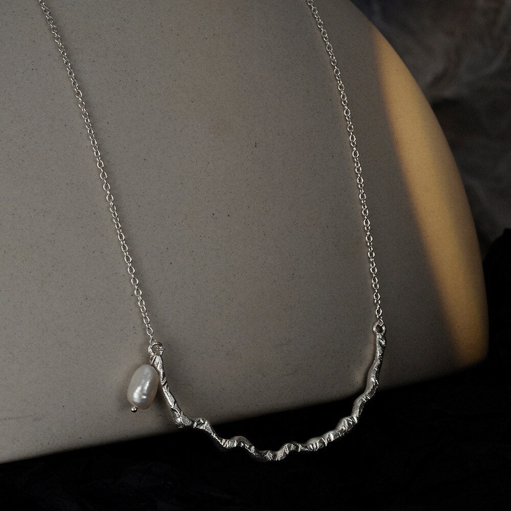 Pendentif à fil long et épais N1041