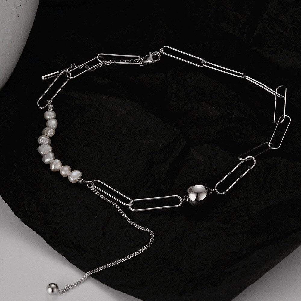 Collier de perles baroques à chaîne dessinée N1032