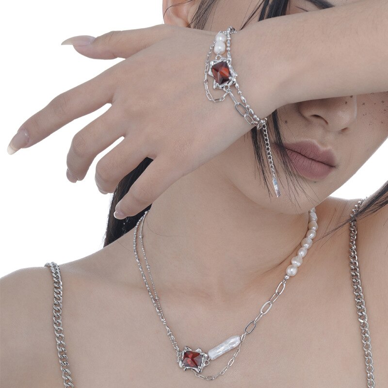 Collier de perles baroques rubis CZ N1040