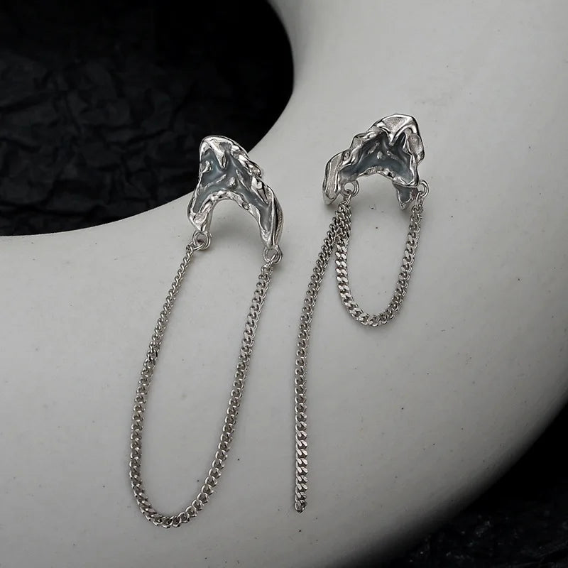 Boucle d'oreille longue chaîne en émail bleu E1126