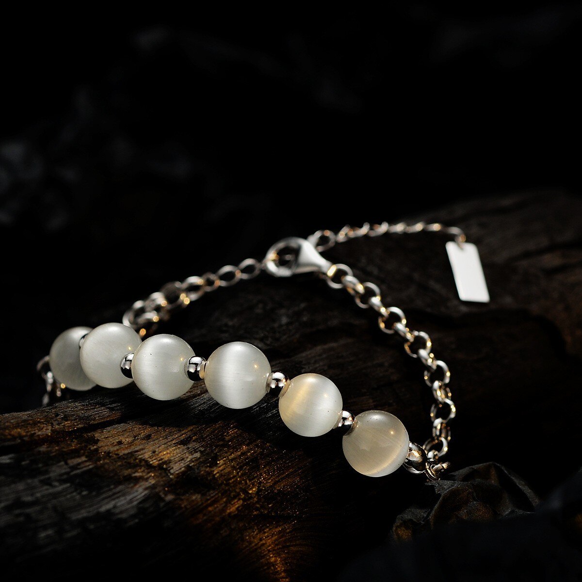 Bracelet chaîne torsadée dessiné œil de chat B1007