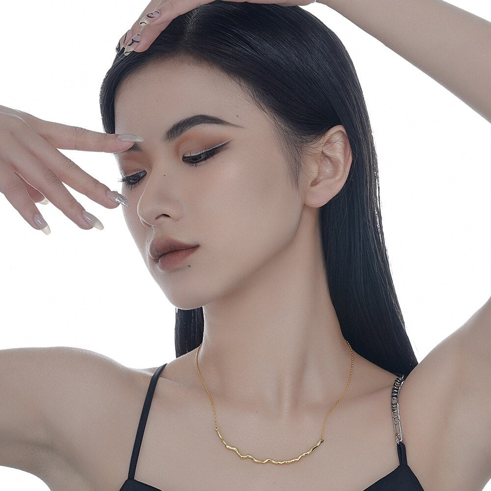 Collier en fil épais froissé N1030