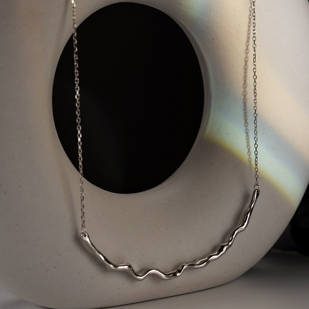 Collier en fil épais froissé N1030