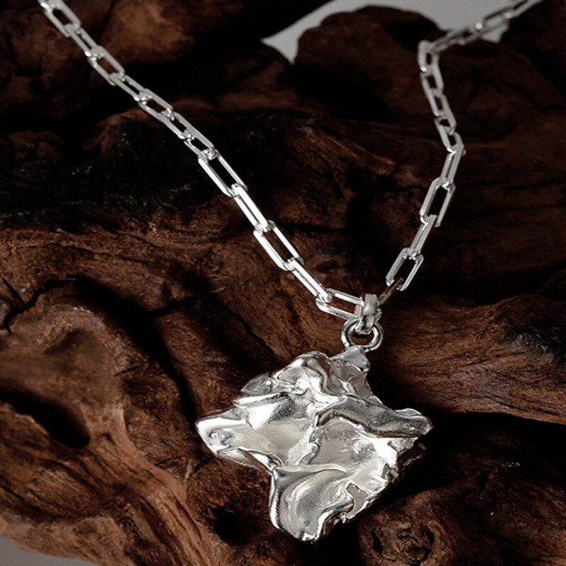 Collier à breloques froissé froissé N1021
