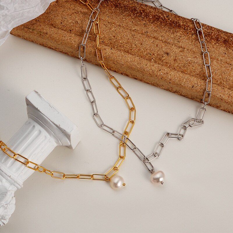 Collier de perles baroques à chaîne allongée N1048