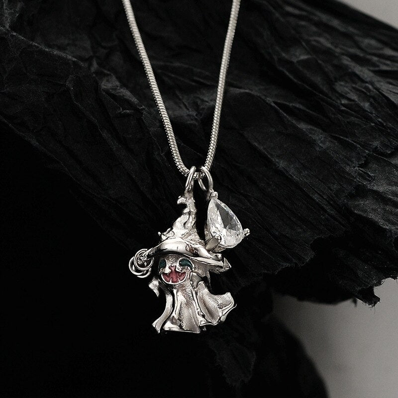 Collier pendentif esprit sorcière N1004