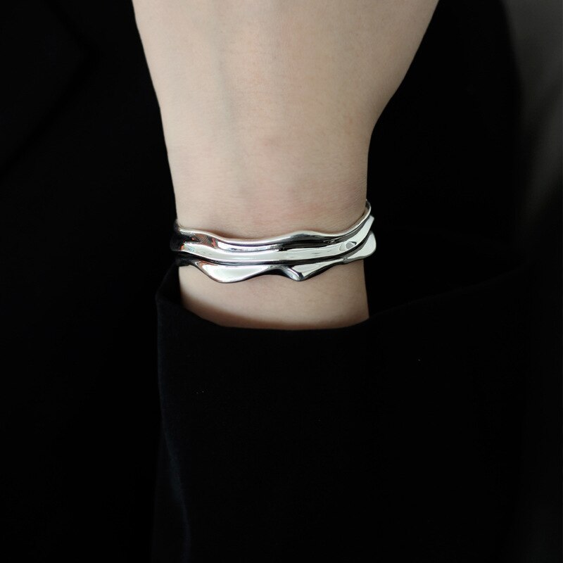 Bracelet irrégulier à motif liquide B1016