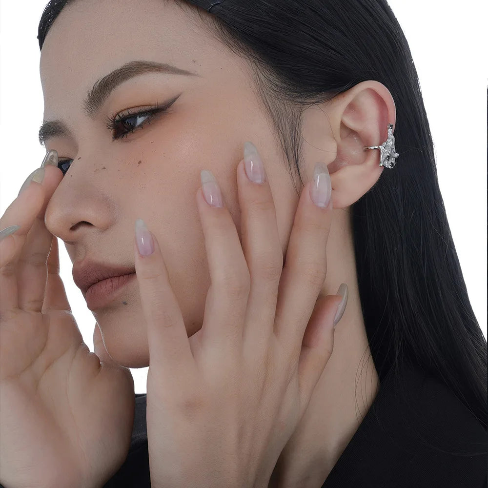Boucle d'oreille longue liquide texturée E1176, 1 pièce