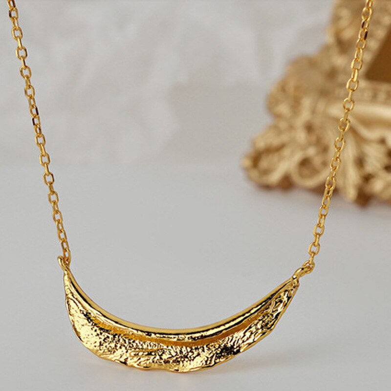 Collier de plumes de feuilles ridées N1028