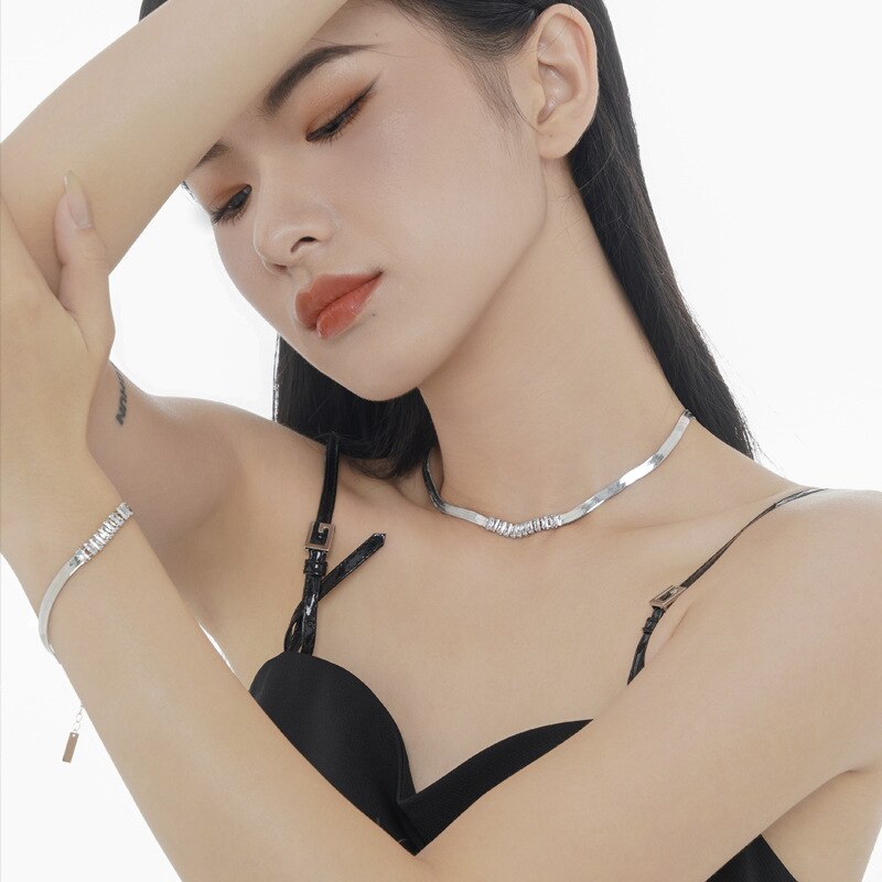 Collier à chaîne serpent large en Zircon N1005