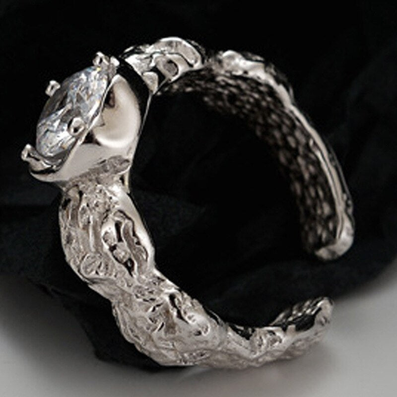 Anneau texturé d'écorce d'arbre R1270