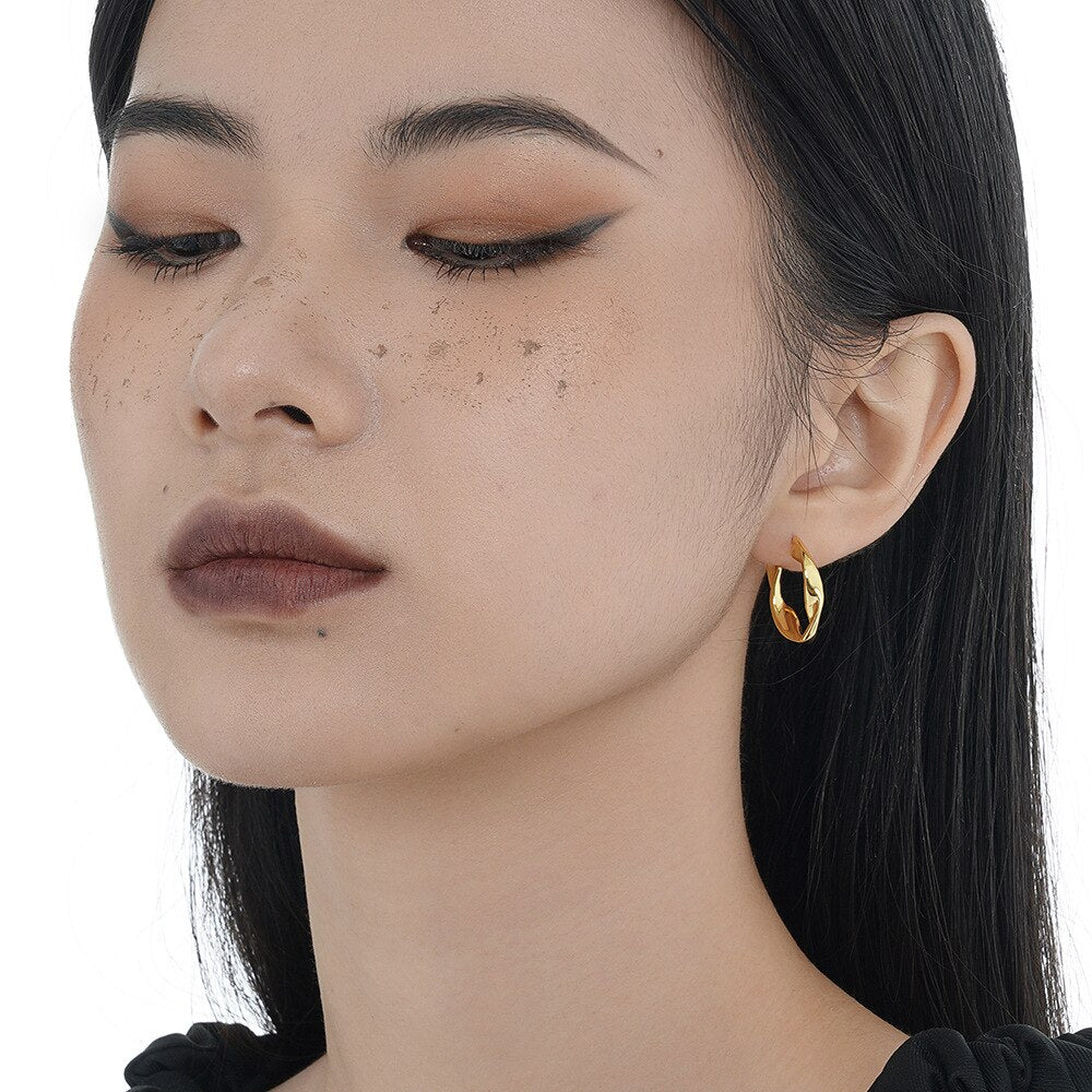 Clous d'oreilles en fil épais torsadé E1026