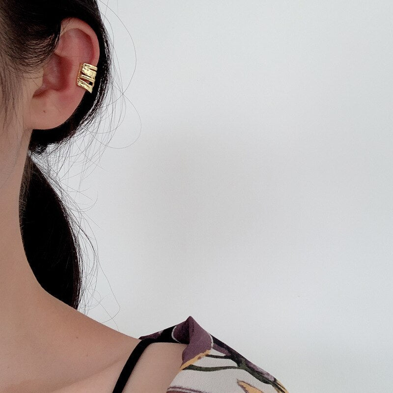 Huggies d'oreilles larges et avant-gardistes E1079 1 pièce