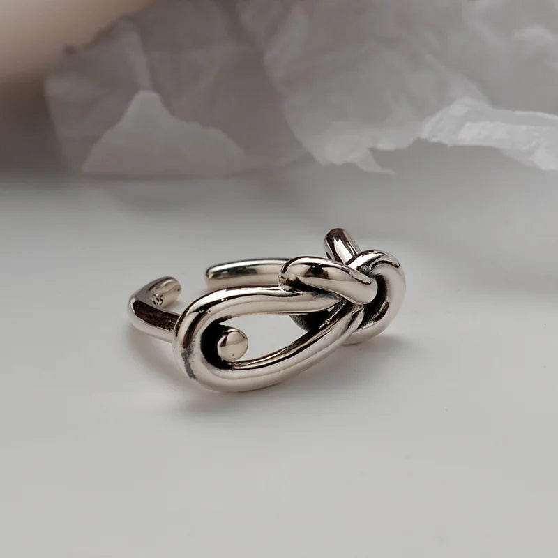 Bague Antique Noeud Filaire R164