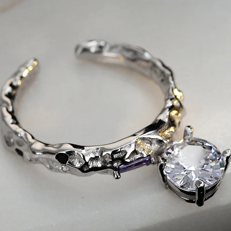 Bague irrégulière avec breloque en Zircon, R1193