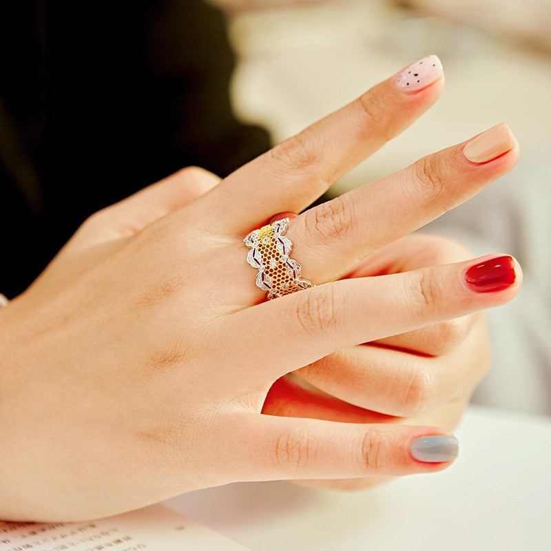 Bague ouverte en dentelle de pétales de rose aérées 5812