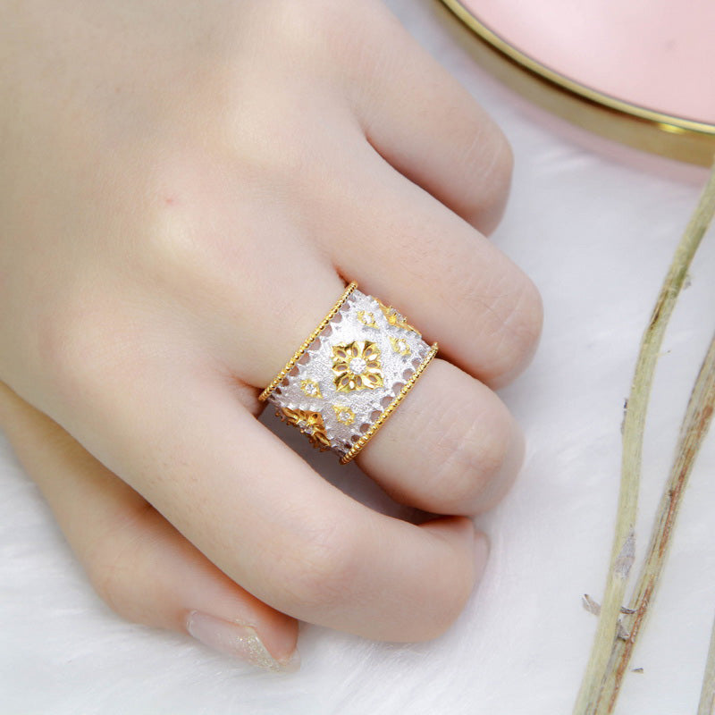 Bague florale riche en étoiles soyeuses 5001