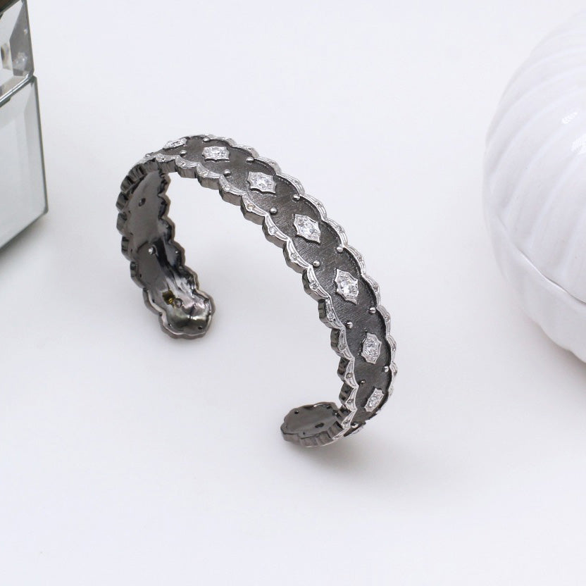 Bracelet Fretworks en Tissu Soyeux 5433