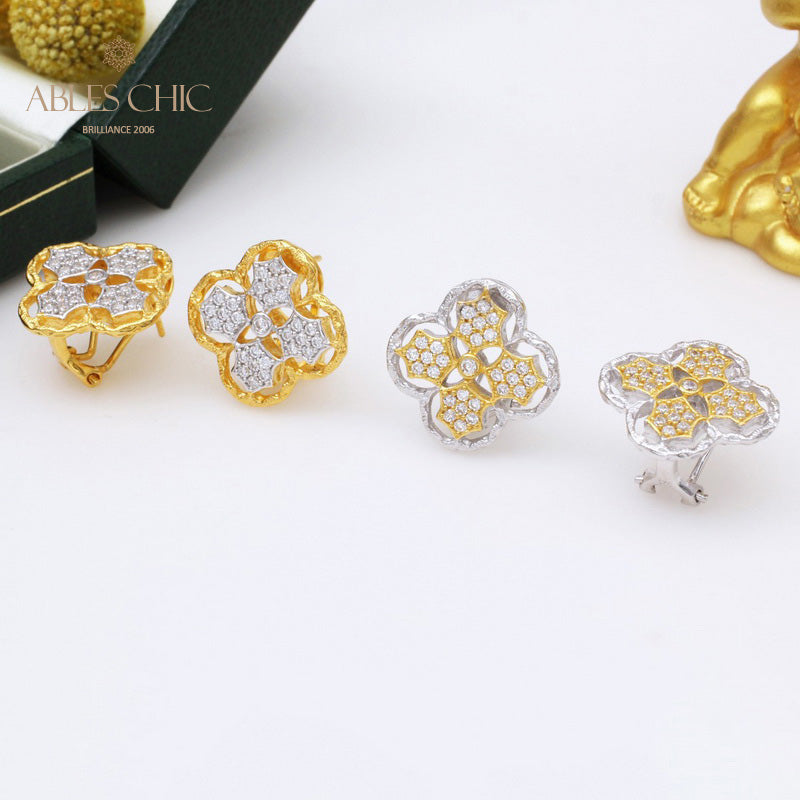 Boucles d'oreilles à tige florales prune 5407