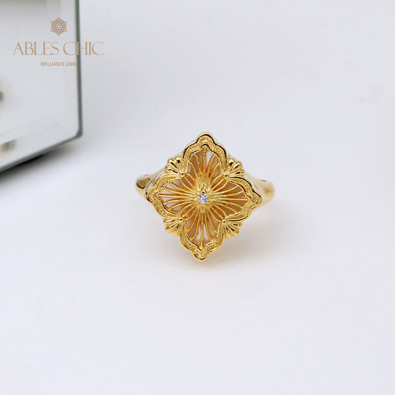 Bague Trèfle à Fretwork Dense 5360