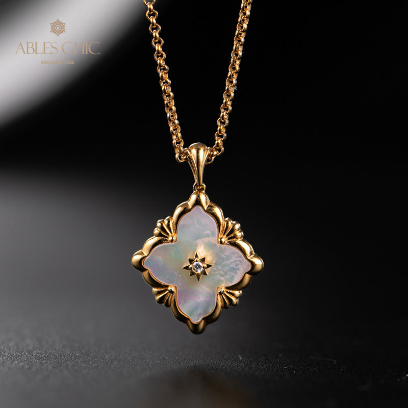 Collier de fleurs de trèfle 5039