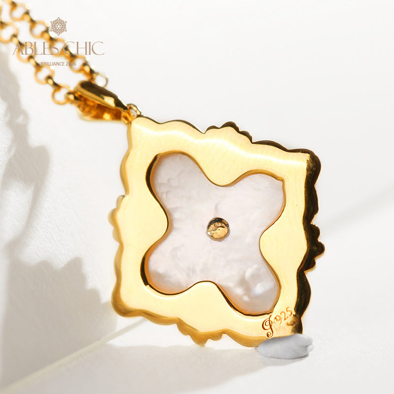 Collier de fleurs de trèfle 5039