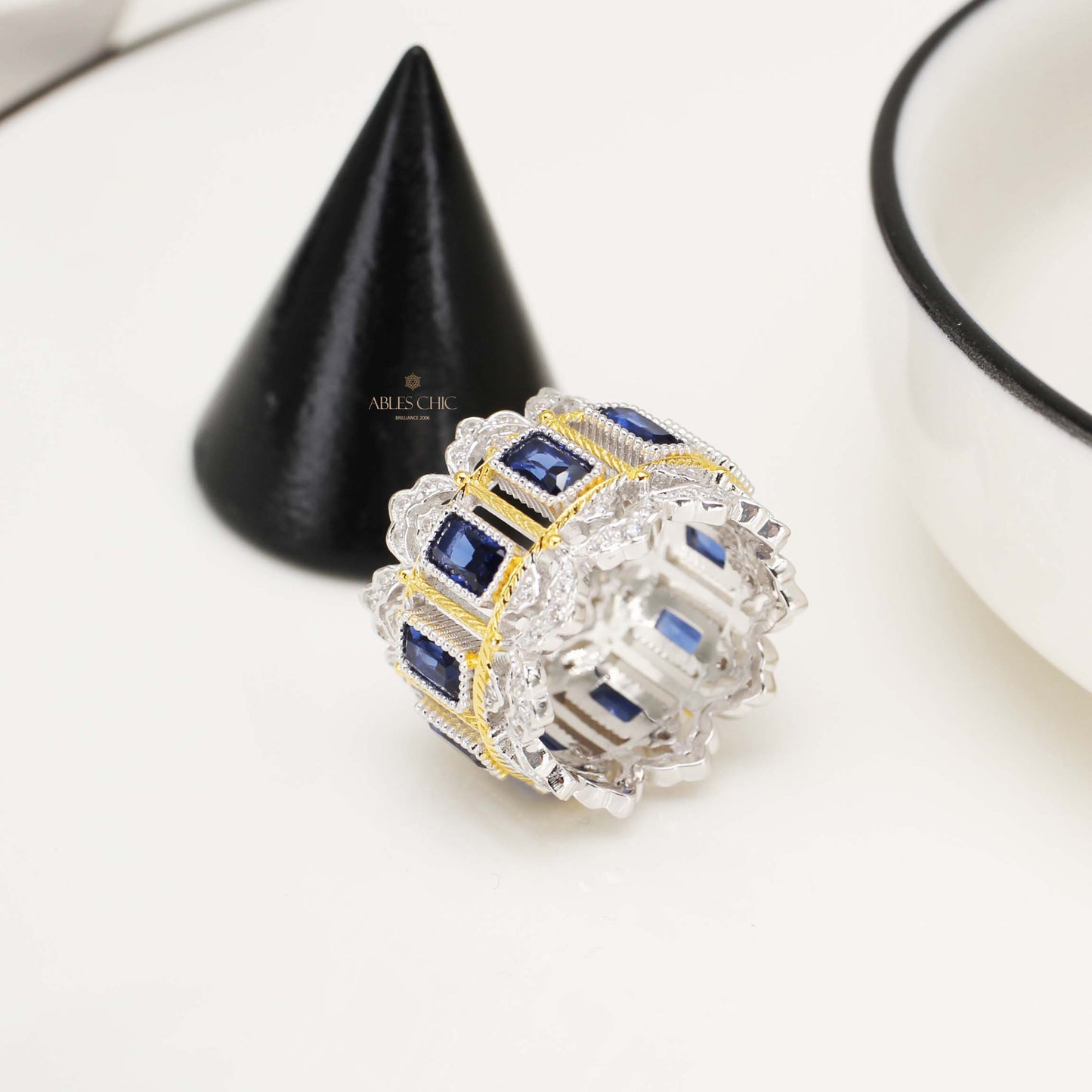 Bague florale ajourée en saphir 5125