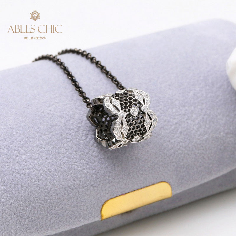 Collier pendentif en filigrane de dentelle 5575