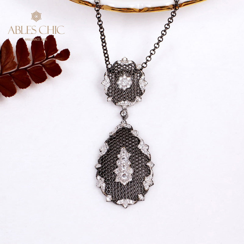 Collier en nid d'abeille floral en dentelle 5552