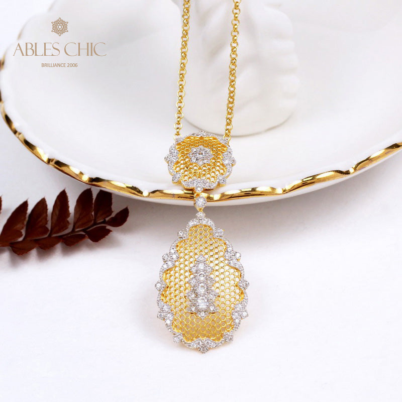 Collier en nid d'abeille floral en dentelle 5552