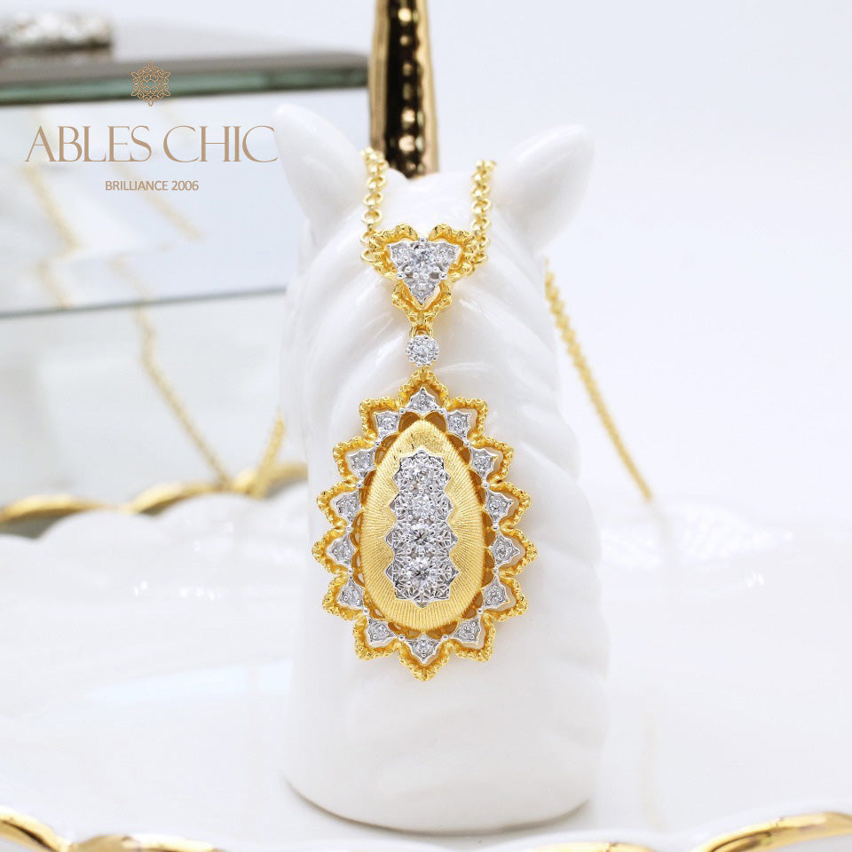 Collier étoilé en forme de larme soyeuse 5109