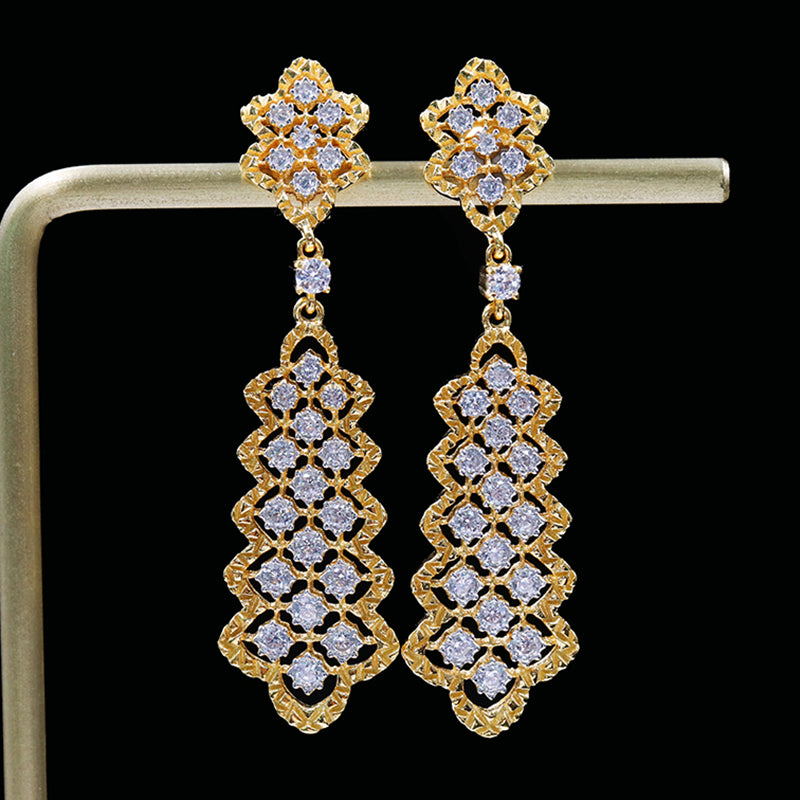 Boucles d'oreilles chandelier en dentelle ajourée 5010