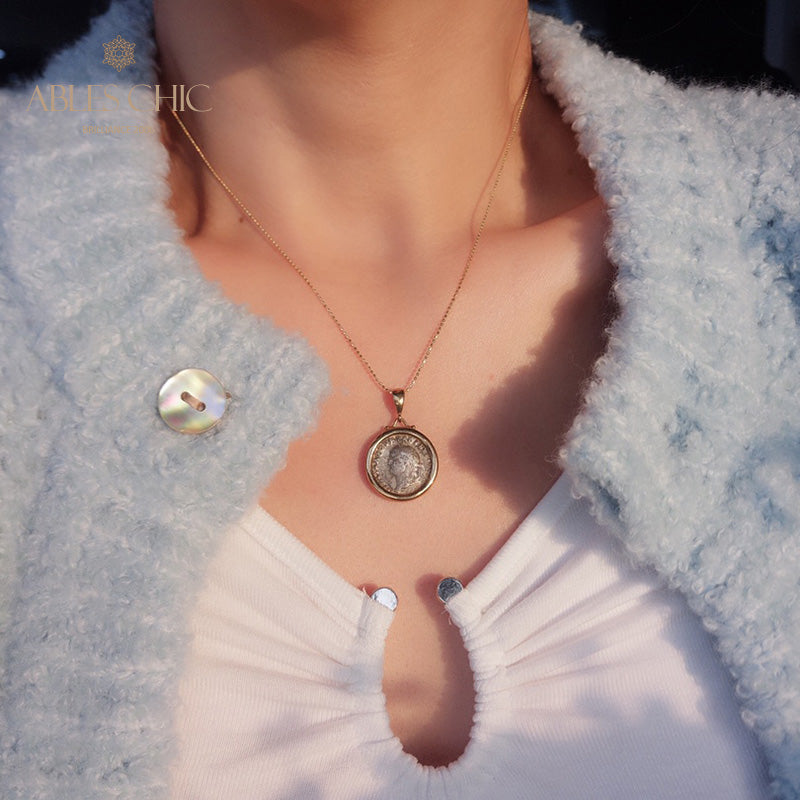 Pendentif à pièce de monnaie romaine uniquement