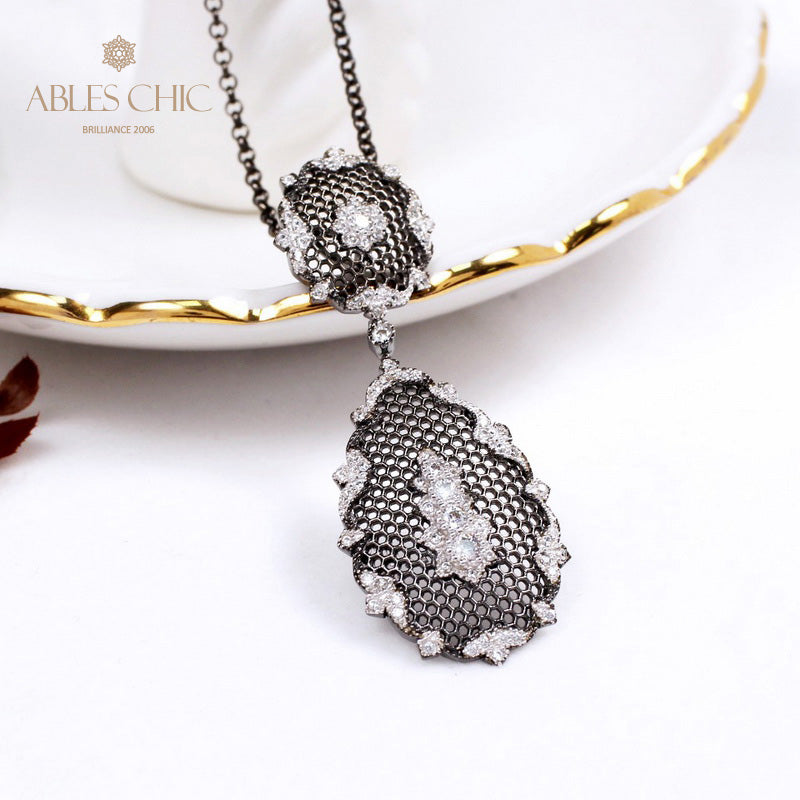 Collier en nid d'abeille floral en dentelle 5552