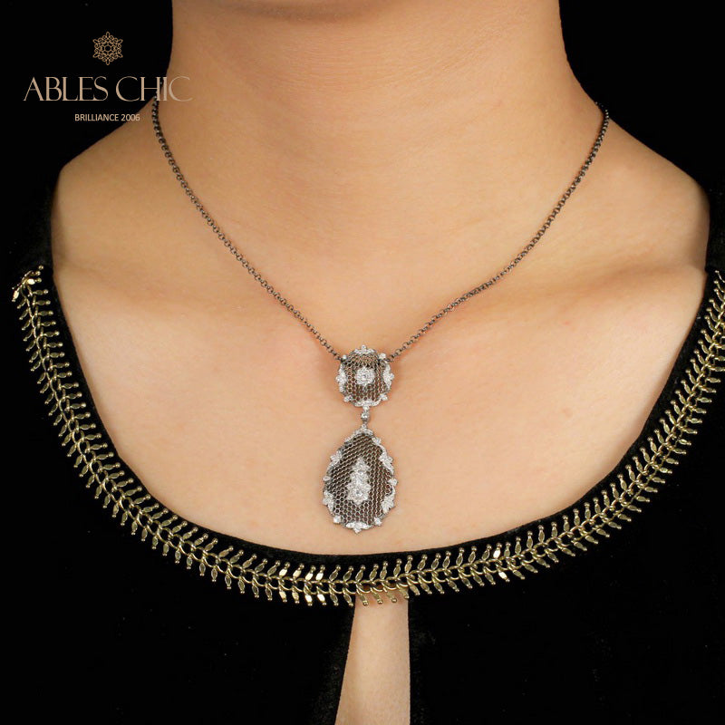 Collier en nid d'abeille floral en dentelle 5552