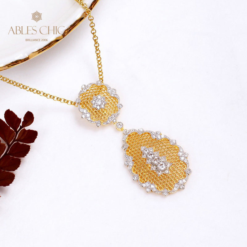 Collier en nid d'abeille floral en dentelle 5552