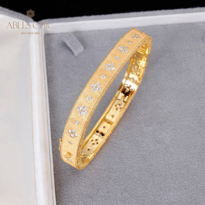 Bracelet en tissu trèfle avec zircons étoilés 5775