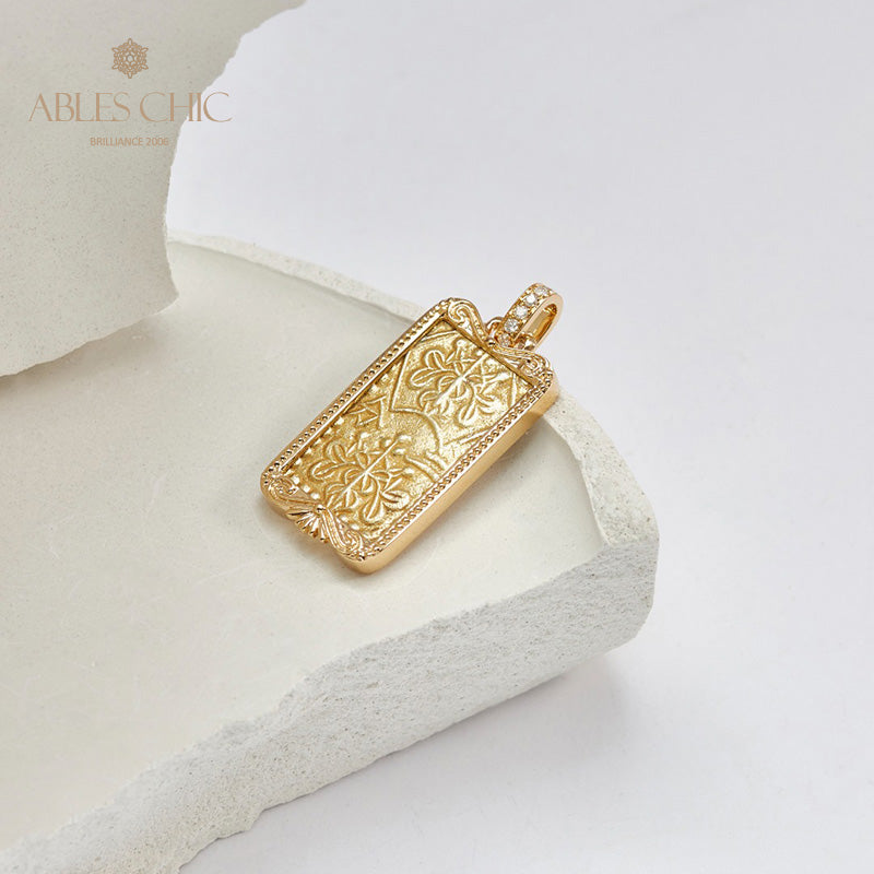 Pendentif médaillon en or oblong uniquement