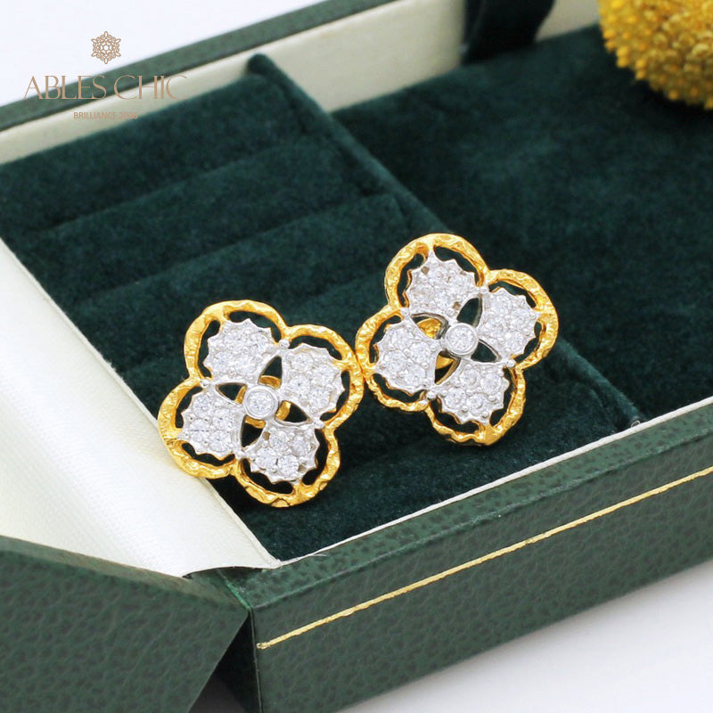 Boucles d'oreilles à tige florales prune 5400