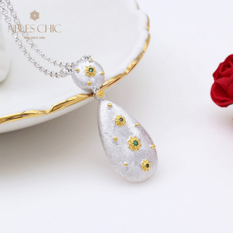 Collier floral en forme de larme soyeuse 5024