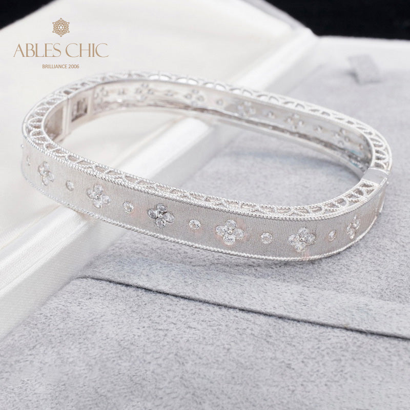 Bracelet en tissu trèfle avec zircons étoilés 5775