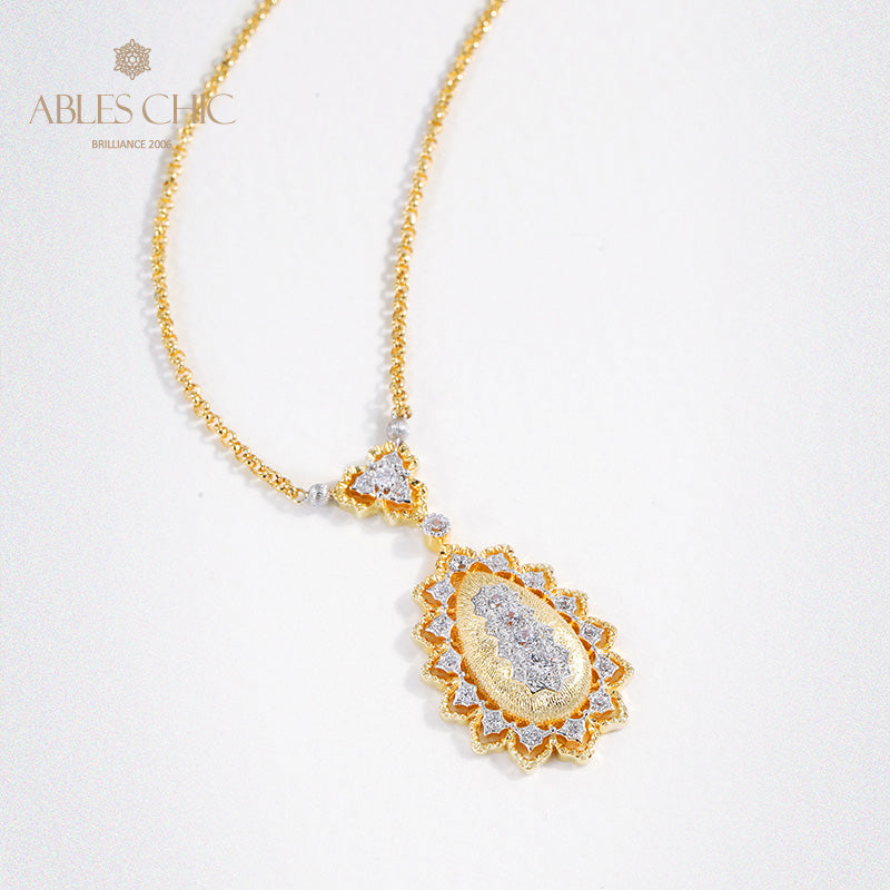 Collier étoilé en forme de larme soyeuse 5109