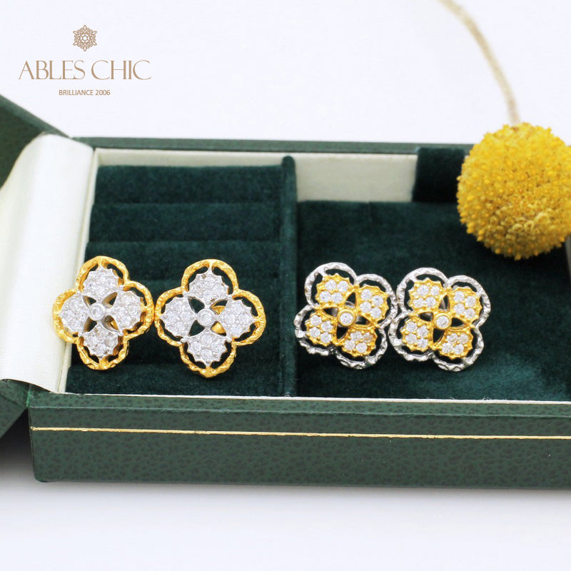 Boucles d'oreilles à tige florales prune 5400