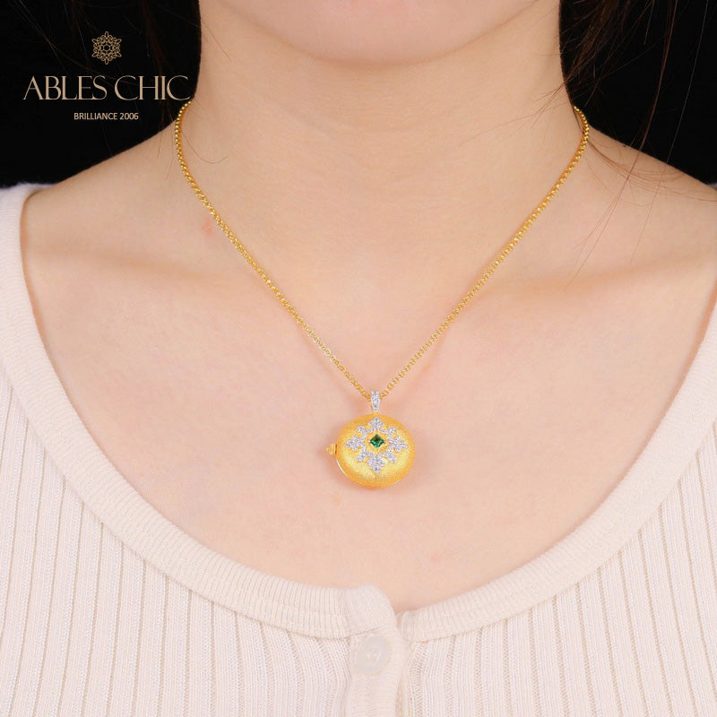Collier médaillon gravure soyeuse 5214