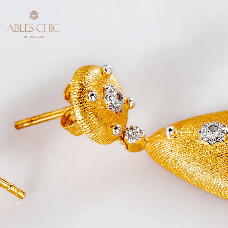 Boucles d'oreilles étoilées en forme de larme soyeuse 5050