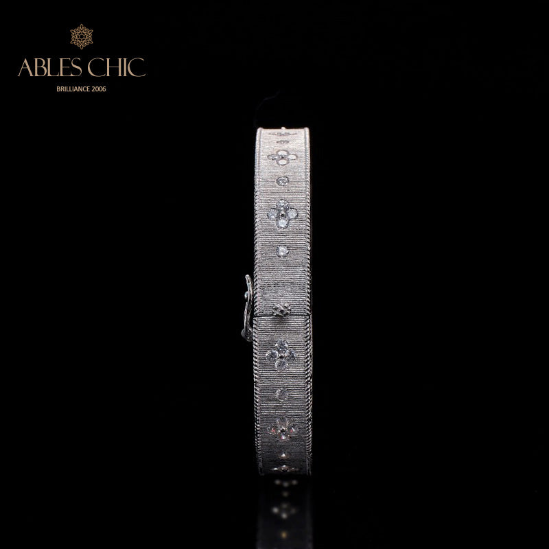 Bracelet en tissu trèfle avec zircons étoilés 5775